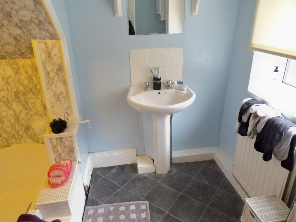 Vine Street, South Shields, Tyne and... 2 bed ground floor flat £35,000