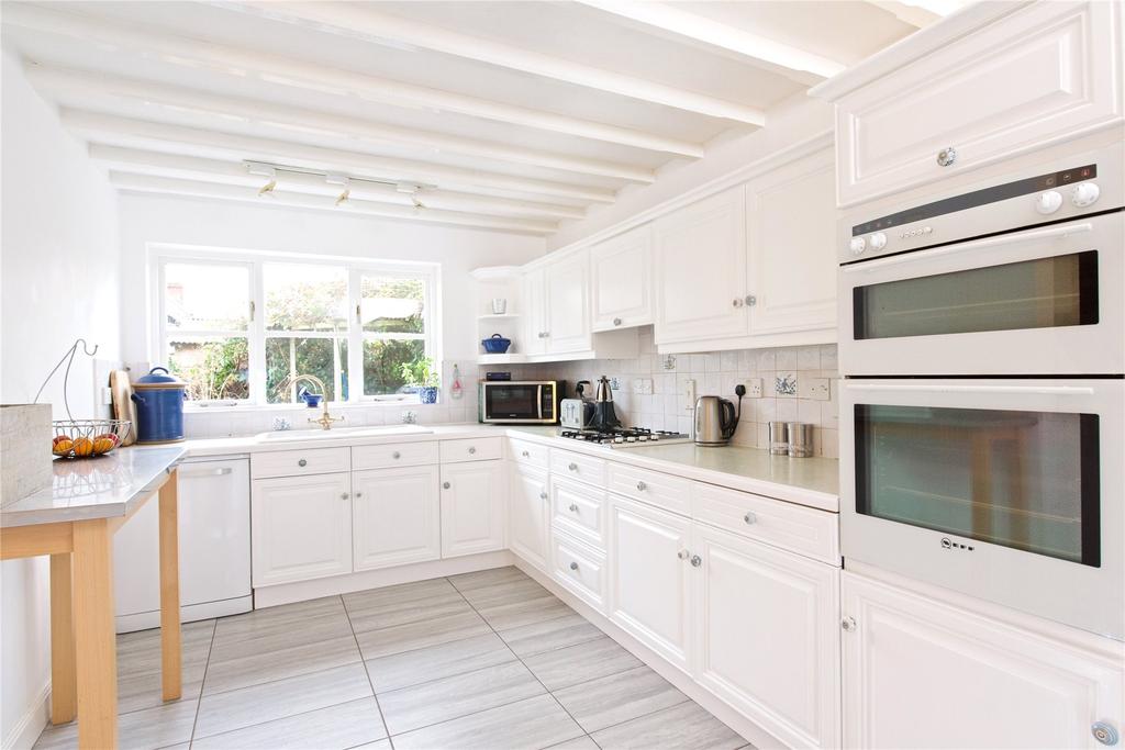Kitchen/Breakfast Rm