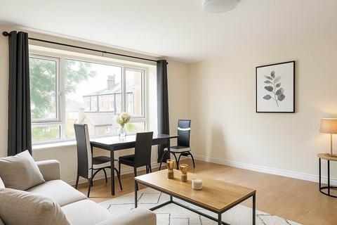 3 bedroom apartment for sale, Macfarlane Road, Shepherds Bush, London W12 7JY