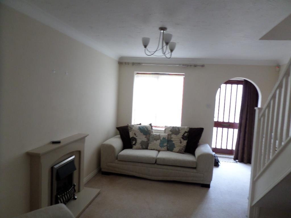 Bakers Lane, Chapelfields, Coventry, CV5 2 bed terraced house £750