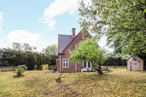 Woodstock Carron Lane, Midhurst, GU29 9LD