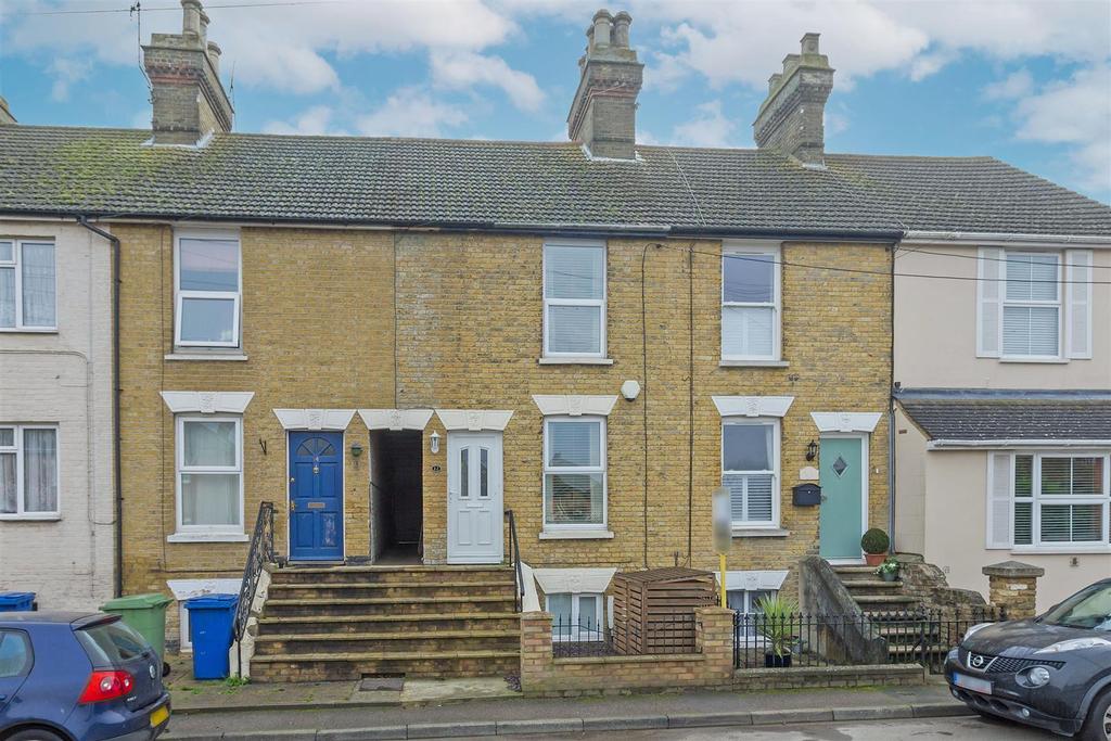 Station Road, Teynham, Sittingbourne... 2 bed terraced house £250,000