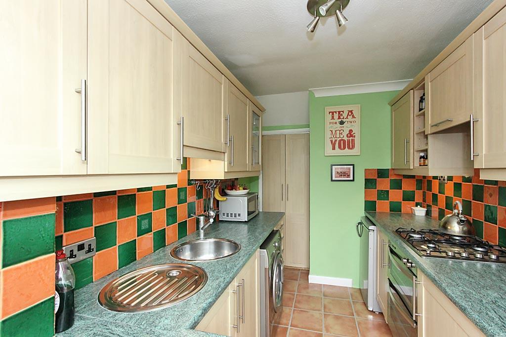 Amb-Kitchen 1.jpg