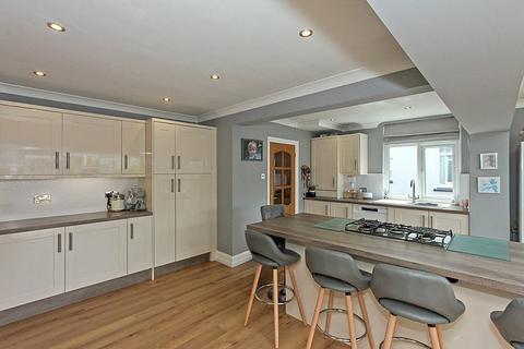 35 Bobbing Hill, Bobbing, Sittingbourne, ME9 8NY