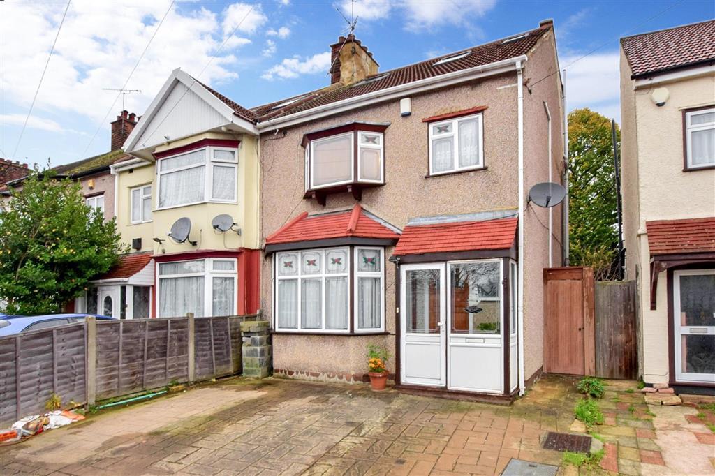 Gantshill Crescent, Gants Hill, Ilford, Essex 4 bed semidetached house £625,000