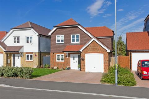 6 Deane Close, Sittingbourne, ME10 3ES