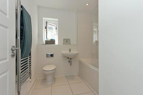 6 Deane Close, Sittingbourne, ME10 3ES