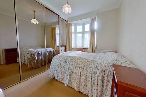 87 Ferguson Avenue, Romford, RM2 6RP