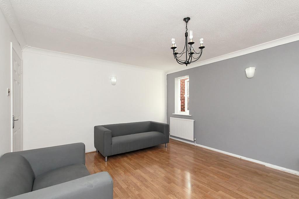 Ced-Lounge 2.jpg