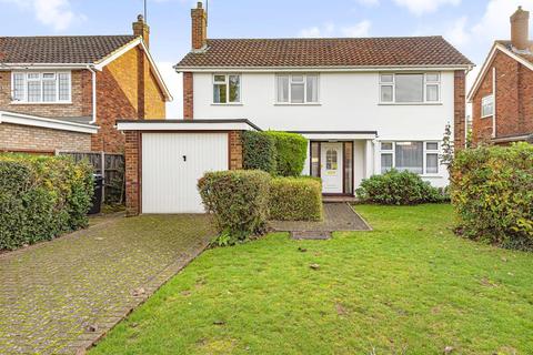 13 Amberley Drive, Woodham, Addlestone, KT15 3SN