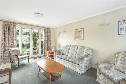 13 Amberley Drive, Woodham, Addlestone, KT15 3SN