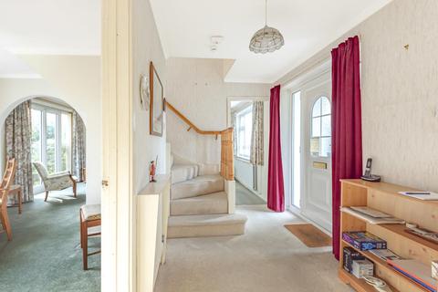 13 Amberley Drive, Woodham, Addlestone, KT15 3SN