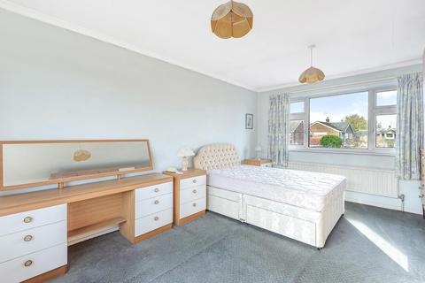 13 Amberley Drive, Woodham, Addlestone, KT15 3SN