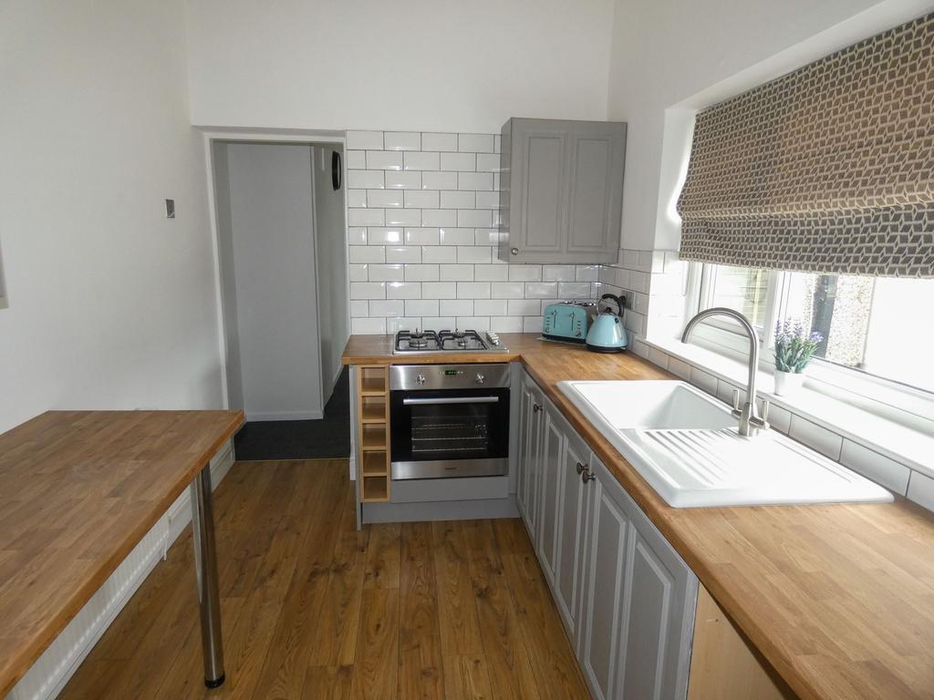 Pioneer Terrace, Bedlington... 2 bed ground floor flat £375 pcm (£87 pw)