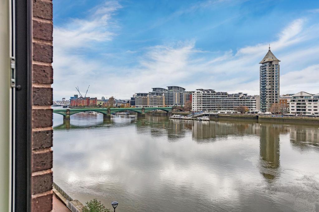 Valiant House, Battersea, SW11 2 bed apartment £2,249 pcm (£519 pw)