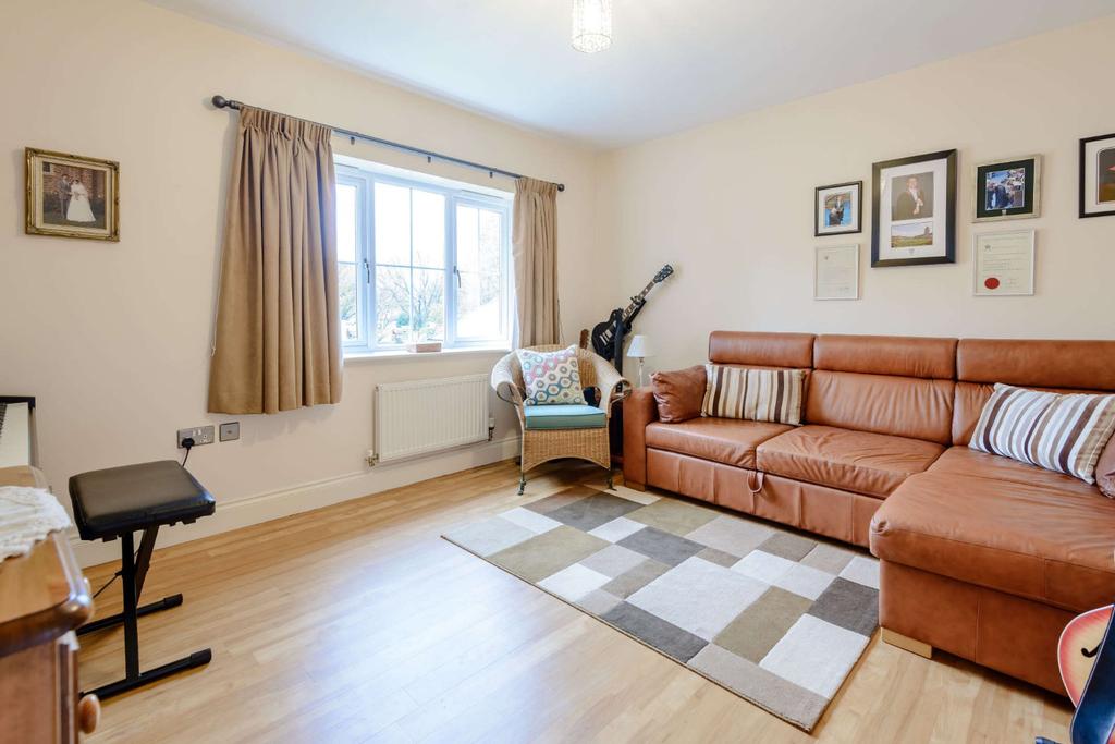 Bedroom 3/Music Room