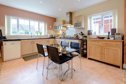 38 Knox Road, Guildford, GU2 9AH