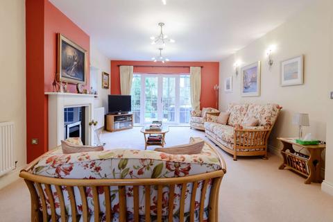 38 Knox Road, Guildford, GU2 9AH