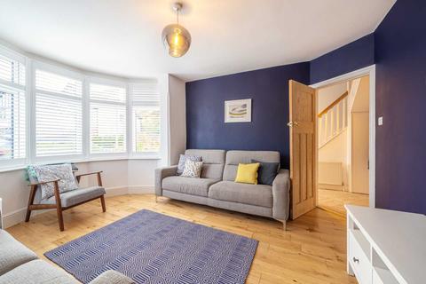 38 Harrogate Road, Caversham, Reading, RG4 7PN