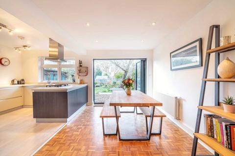 38 Harrogate Road, Caversham, Reading, RG4 7PN