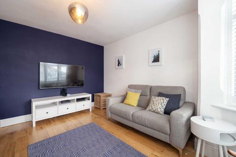 38 Harrogate Road, Caversham, Reading, RG4 7PN