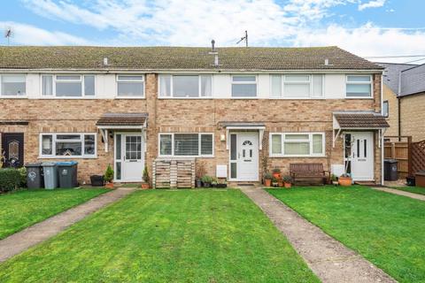 3 Farm Close, Aston, Bampton, OX18 2DR