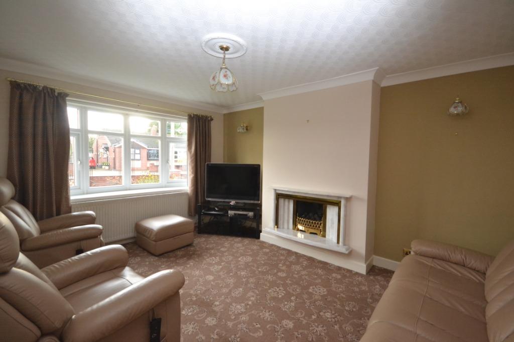 Fulbeck Avenue, Hawkley Hall, Wigan, WN3 3 bed bungalow £200,000