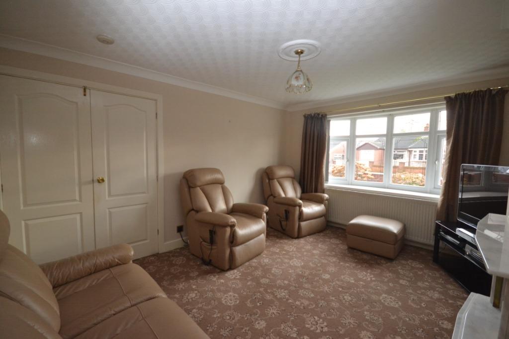 Fulbeck Avenue, Hawkley Hall, Wigan, WN3 3 bed bungalow £200,000