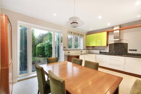 54 Raleigh Road, Richmond, TW9 2DX