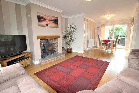 20 Constance Drive, Harbury, Leamington Spa, CV33 9JA