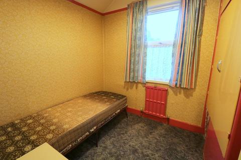 16 Elm Road, Purley, CR8 2DR