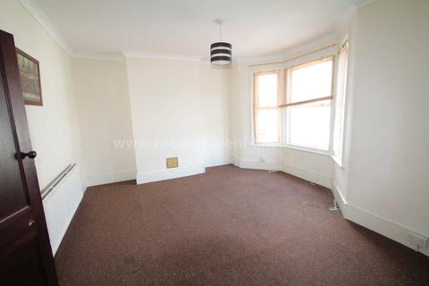 3a Hillcrest Road, Southend-on-sea, SS1 2DP