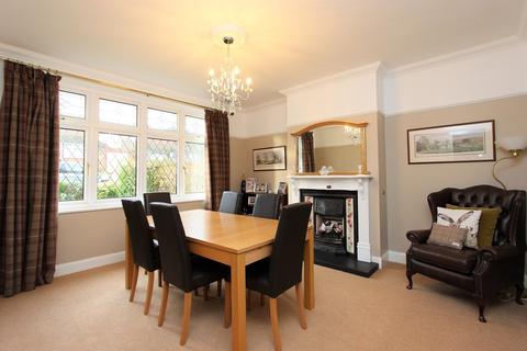 18 Upper Pines, Banstead, SM7 3PX