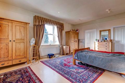 1032 Evesham Road, Astwood Bank, Redditch, B96 6ED