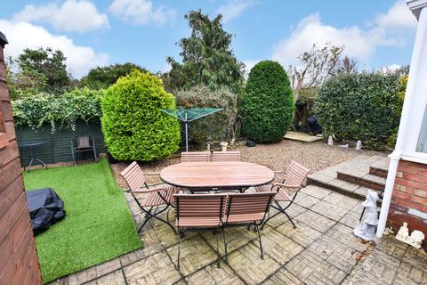21 Compit Hills, Cromer, NR27 9LJ