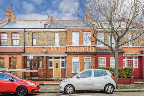 136 Hewitt Avenue, London, N22 6QE