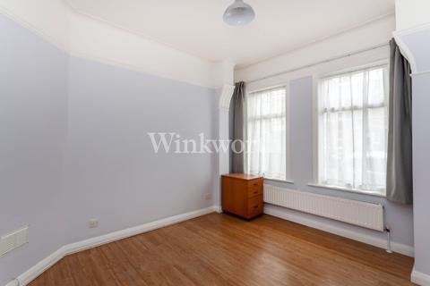 136 Hewitt Avenue, London, N22 6QE