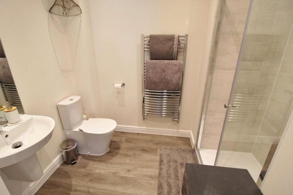 En-Suite Shower