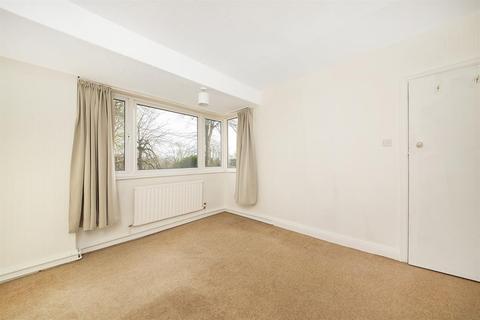 1 Parkland Gardens, Leeds, LS6 4PG