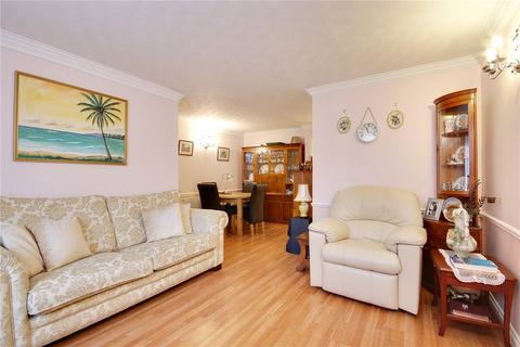 16 Haydon Close, Enfield, EN1 2BN