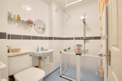 16 Haydon Close, Enfield, EN1 2BN