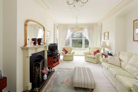 8 Hillcrest Road, Hythe, CT21 5EX
