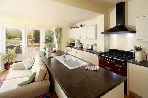 8 Hillcrest Road, Hythe, CT21 5EX