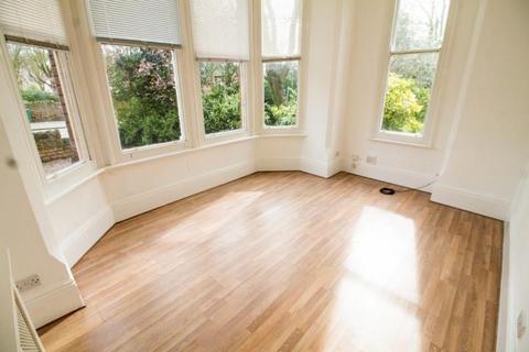 1 bedroom flat for sale, Mansfield Road, Sherwood, Nottingham, NG5 2DP