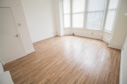 1 bedroom flat for sale, Mansfield Road, Sherwood, Nottingham, NG5 2DP