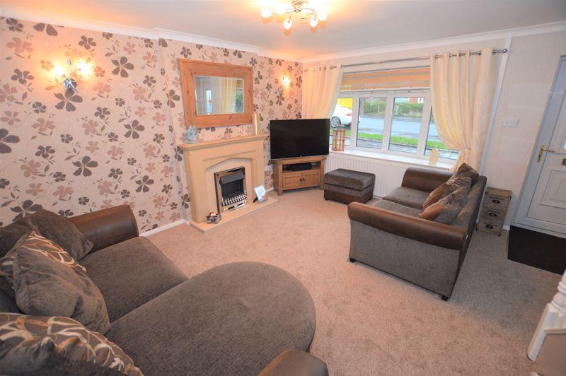 Birch Road, Wardle 3 bed semidetached house £150,000