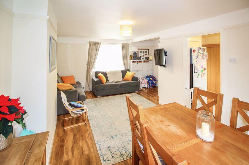 Lounge / dining room