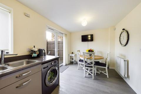 20 Sunliner Way, South Ockendon, RM15 5FS