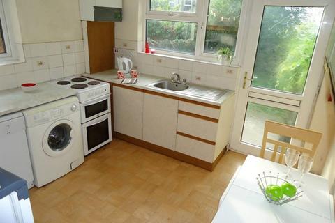 5 bedroom house to rent, Monthermer Road, Cathays, Cardiff