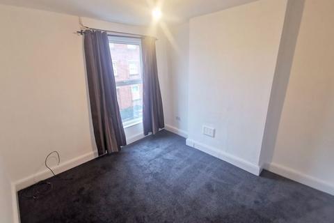 2 bedroom terraced house to rent, Isandula Road, Basford, Nottingham, NG7 7ER